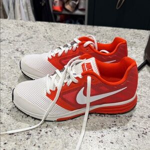 Women’s Nike zoom fly brand new no box